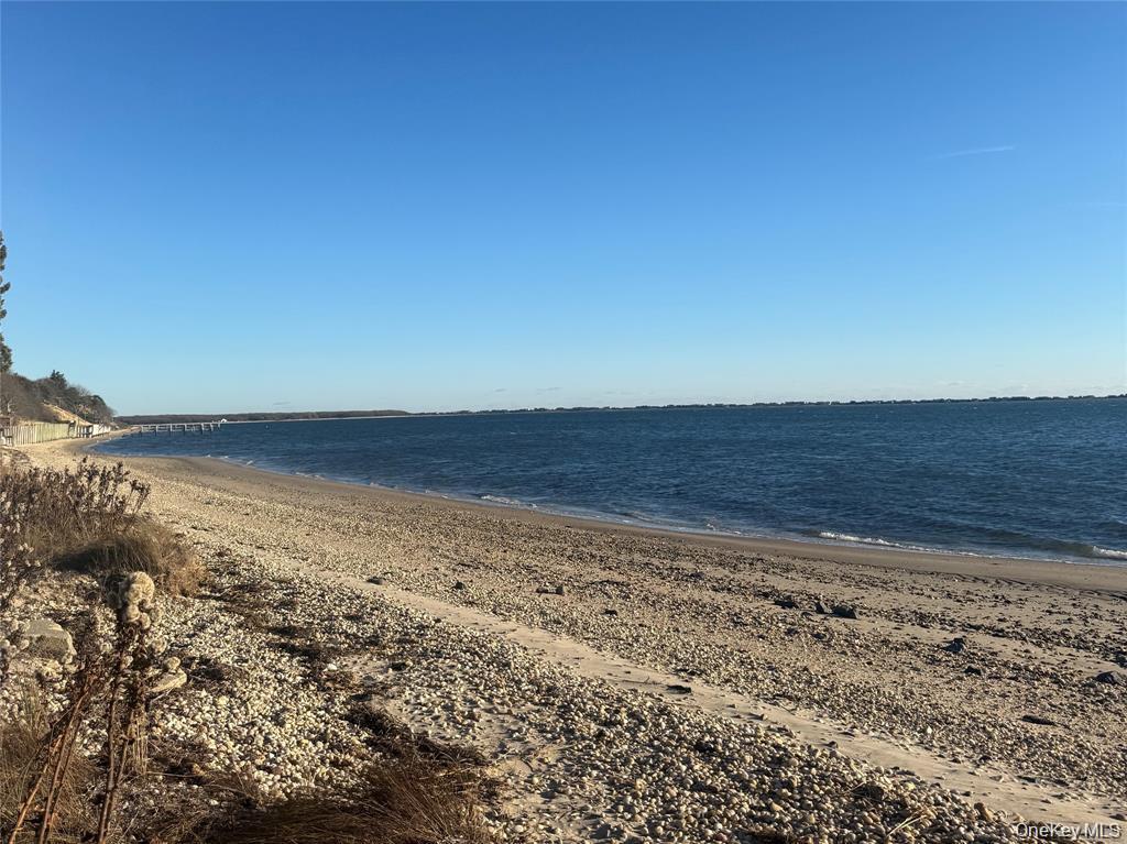 Single Family Cedar Drive Suffolk County, NY 11968, MLS-942735-10
