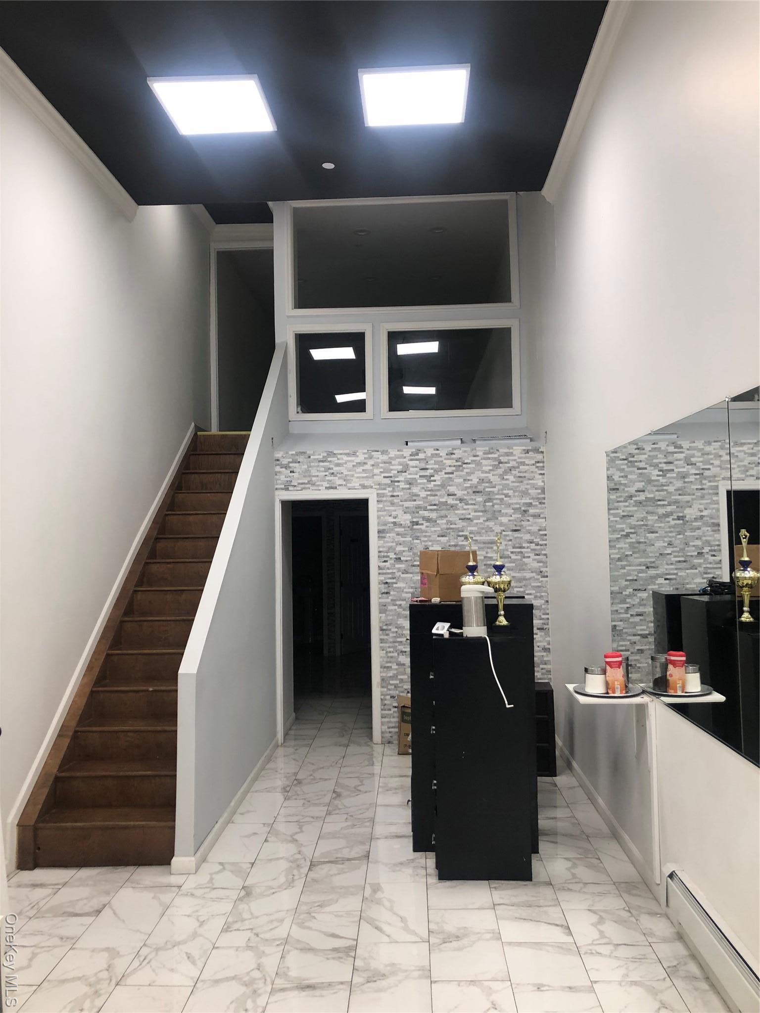 Commercial Lease Courtlandt  Bronx, NY 10451, MLS-942758-3