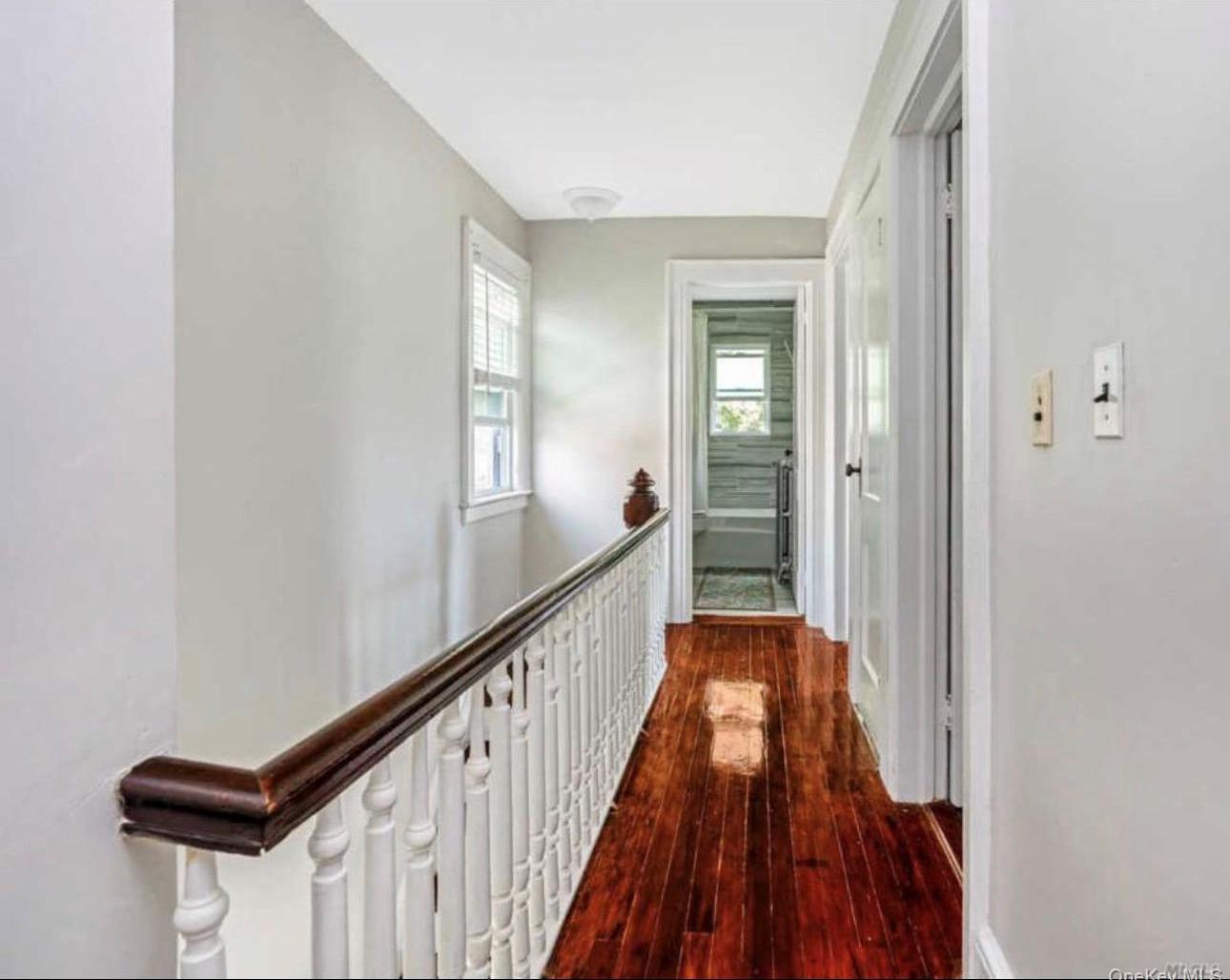 Single Family Hamilton  Nassau County, NY 11550, MLS-942764-3