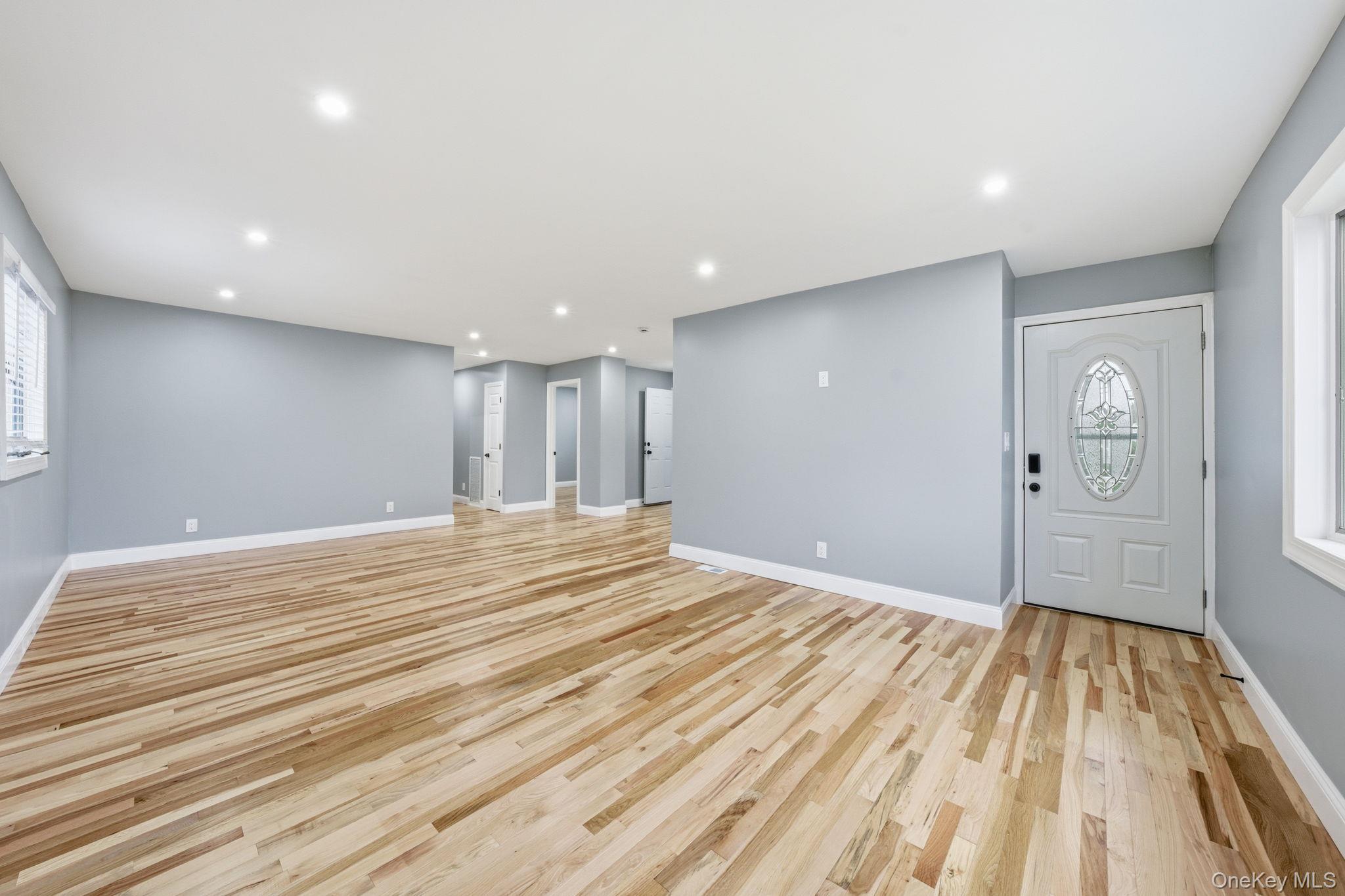 Single Family Beltagh  Nassau County, NY 11710, MLS-942769-4