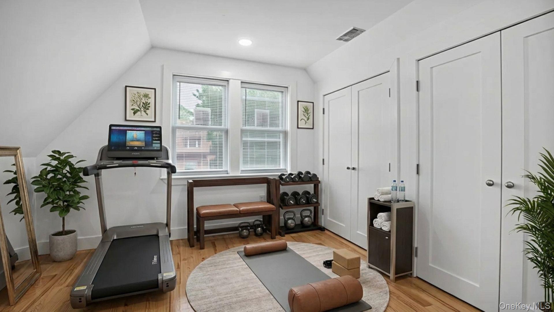 Single Family Duryea Bronx, NY 10466, MLS-942772-7