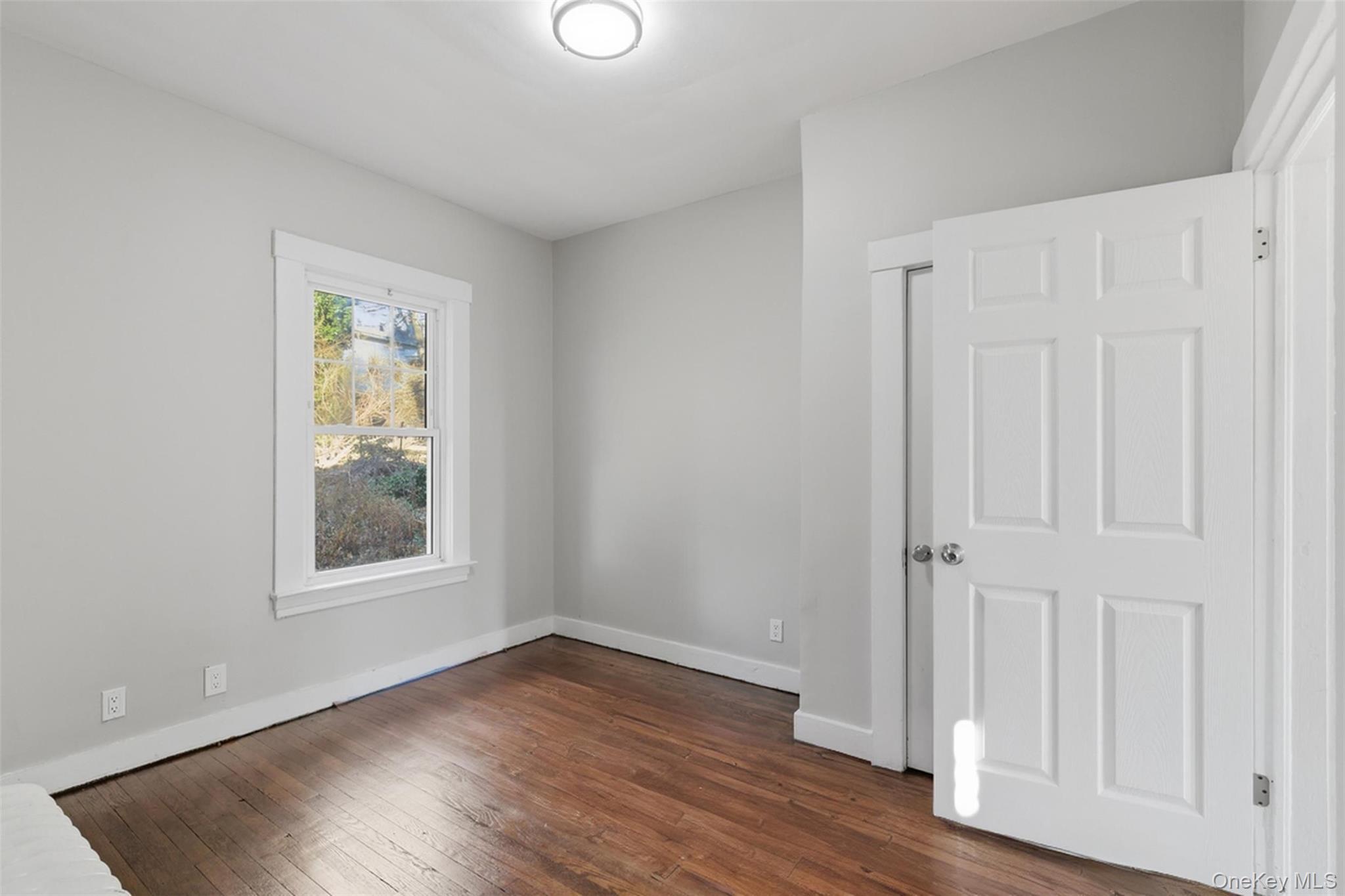 Single Family Hamilton Westchester County, NY 10562, MLS-942775-17