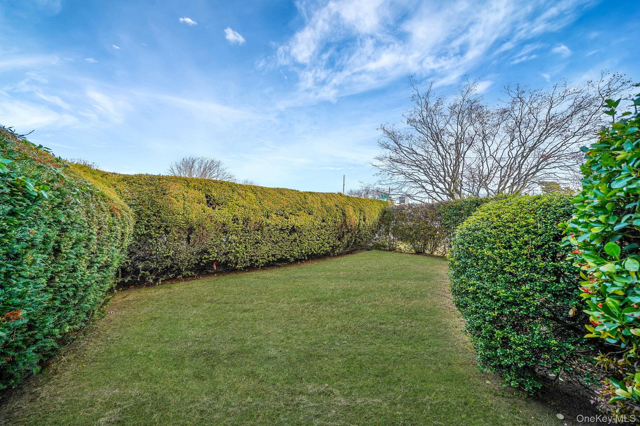 Single Family 3rd Suffolk County, NY 11729, MLS-942799-10