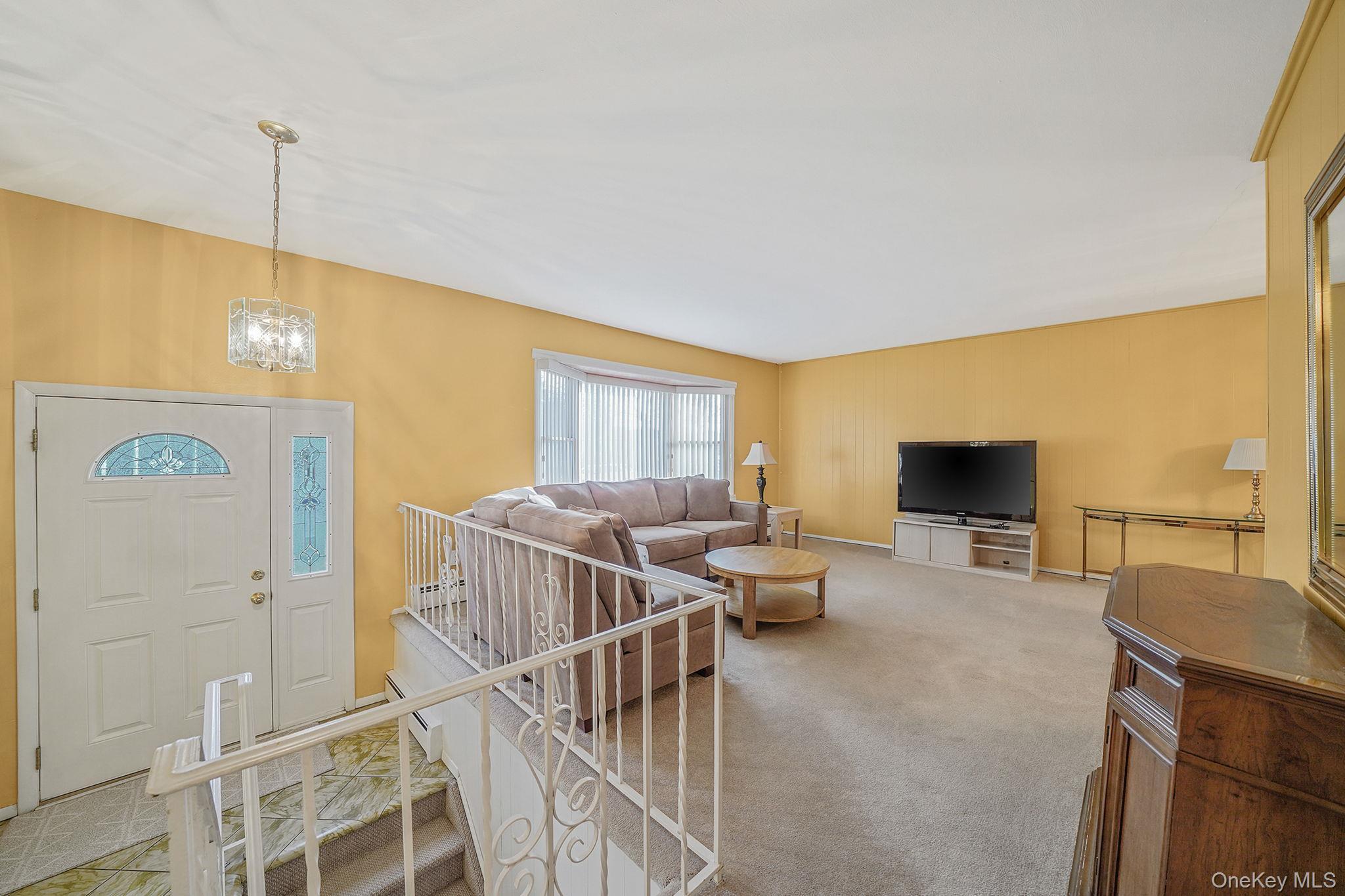 Single Family 3rd Suffolk County, NY 11729, MLS-942799-12