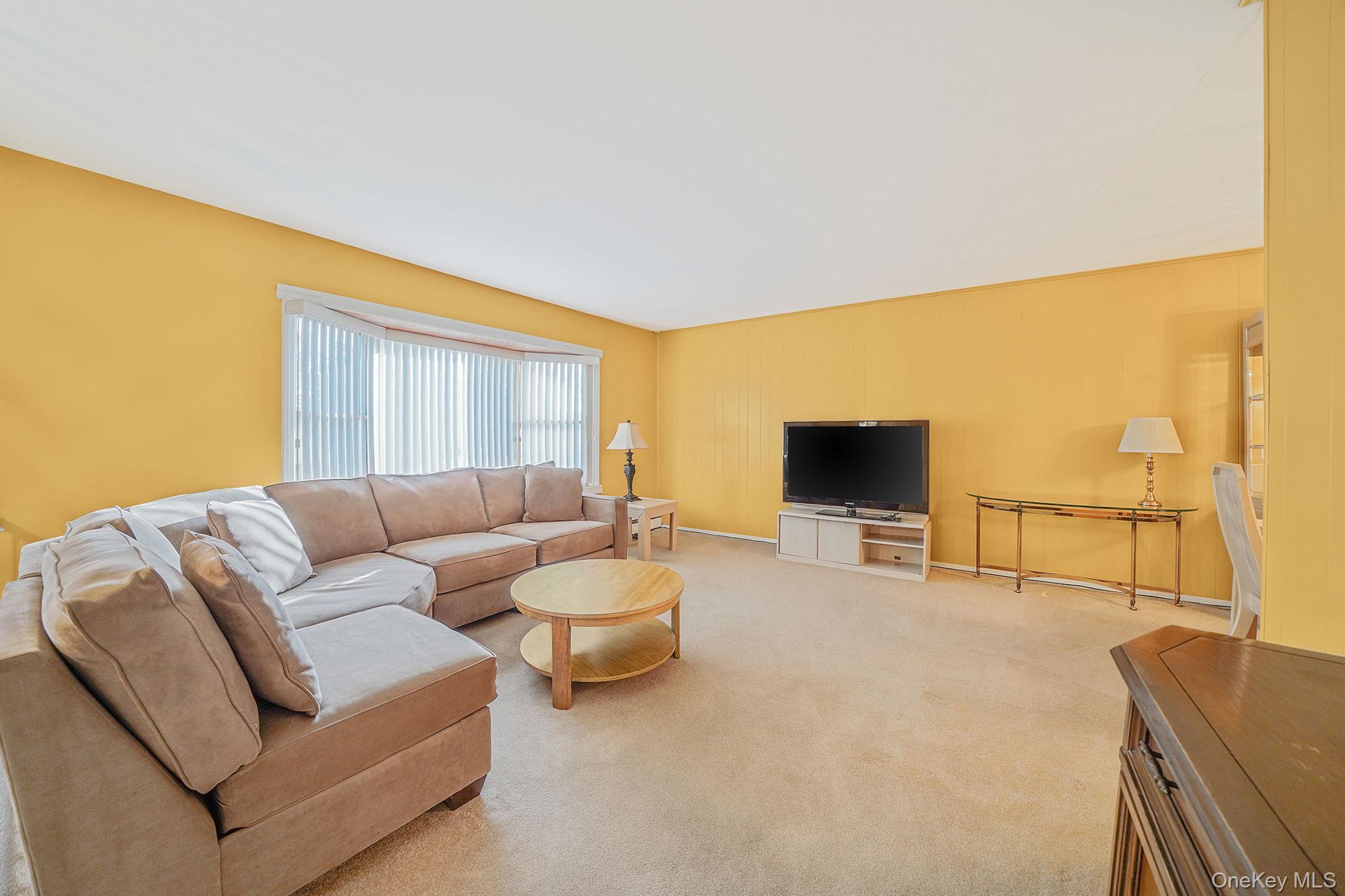 Single Family 3rd Suffolk County, NY 11729, MLS-942799-13