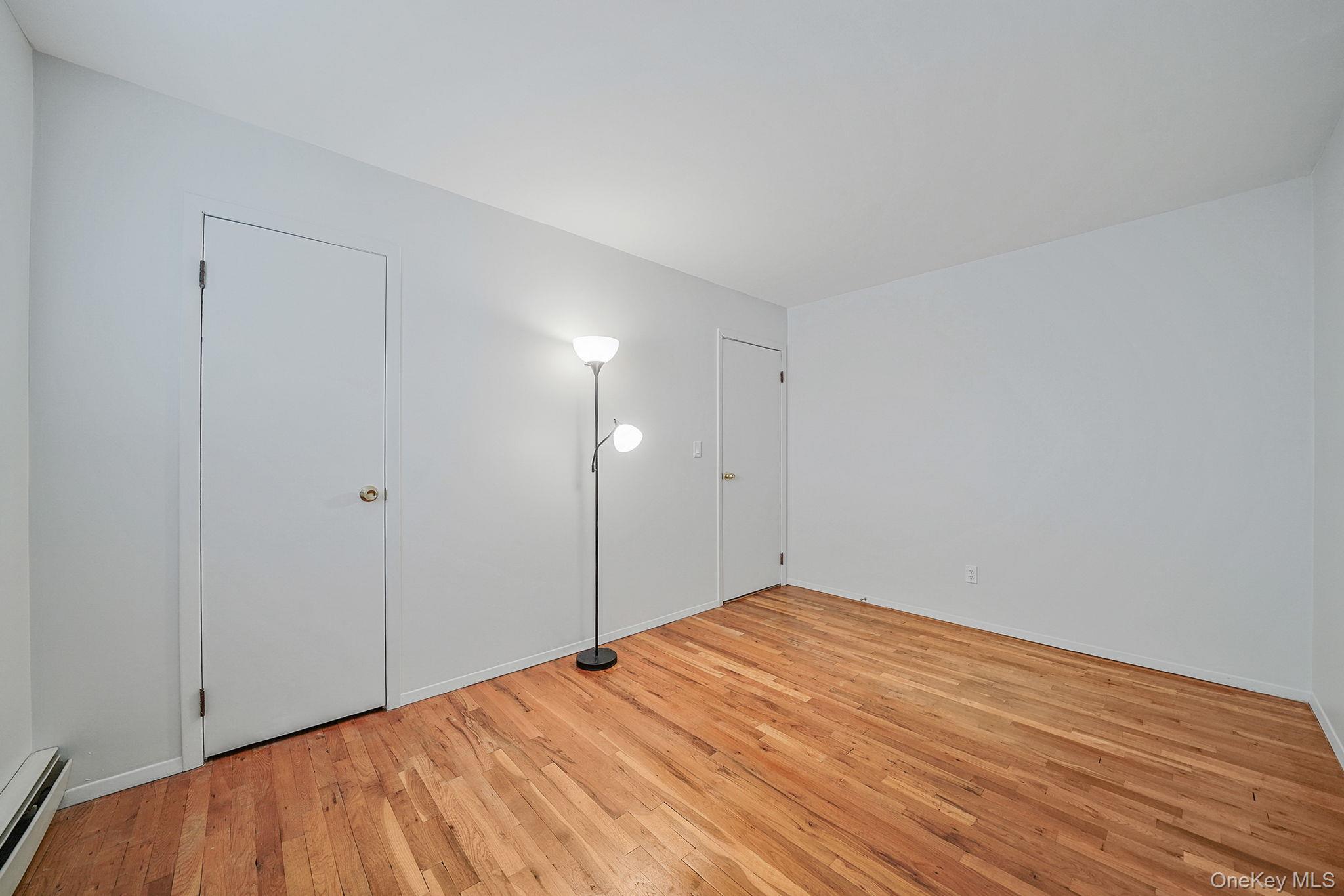 Single Family 3rd Suffolk County, NY 11729, MLS-942799-27