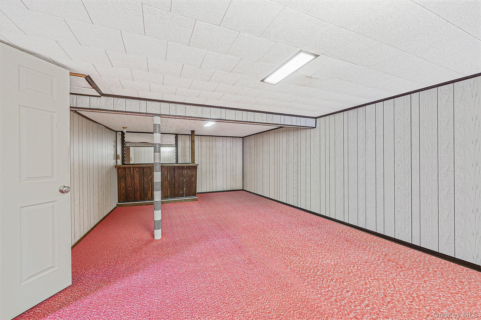 Single Family 3rd Suffolk County, NY 11729, MLS-942799-36