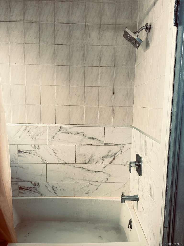 Single Family Morgan Bronx, NY 10469, MLS-942808-5