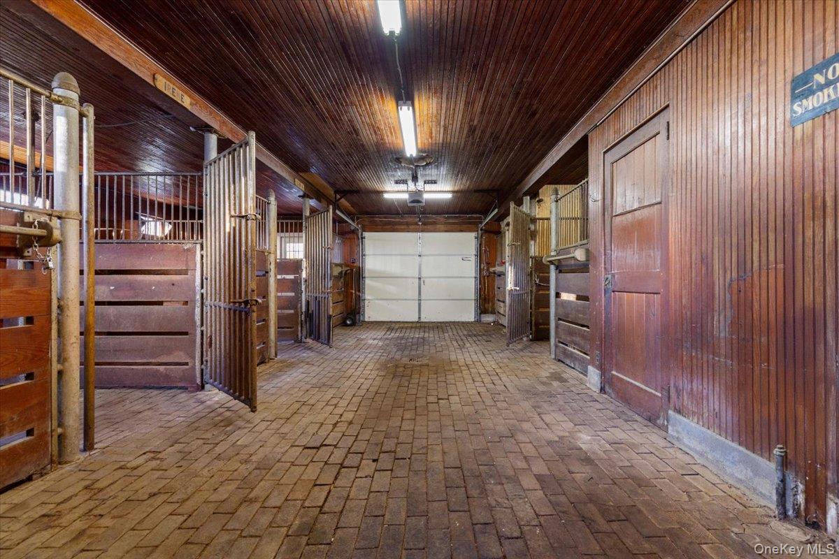 Single Family Somerstown Westchester County, NY 10562, MLS-942815-25