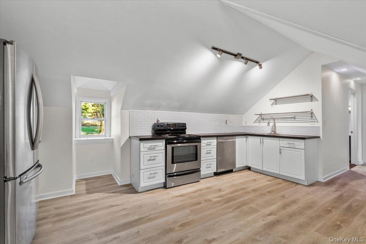 Single Family Somerstown Westchester County, NY 10562, MLS-942815-26