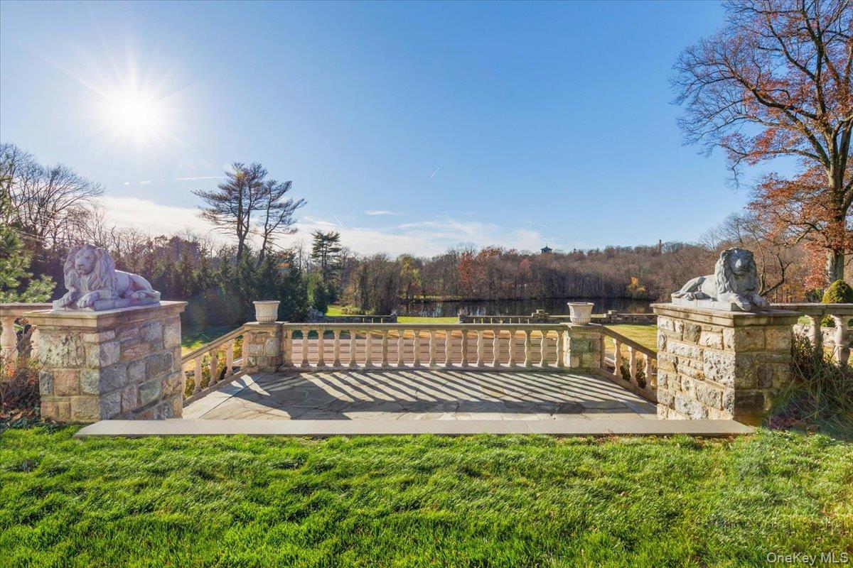 Single Family Somerstown Westchester County, NY 10562, MLS-942815-4