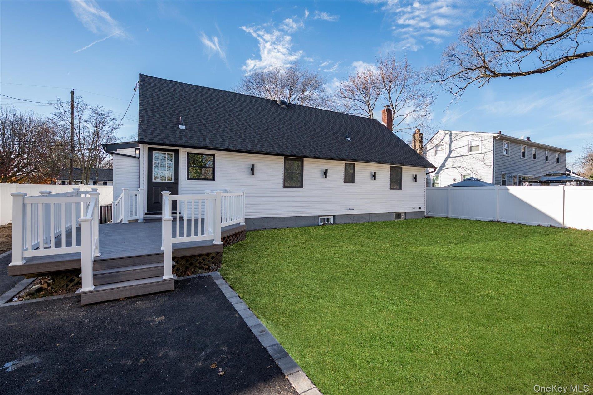 Single Family Embargo Suffolk County, NY 11703, MLS-942819-28