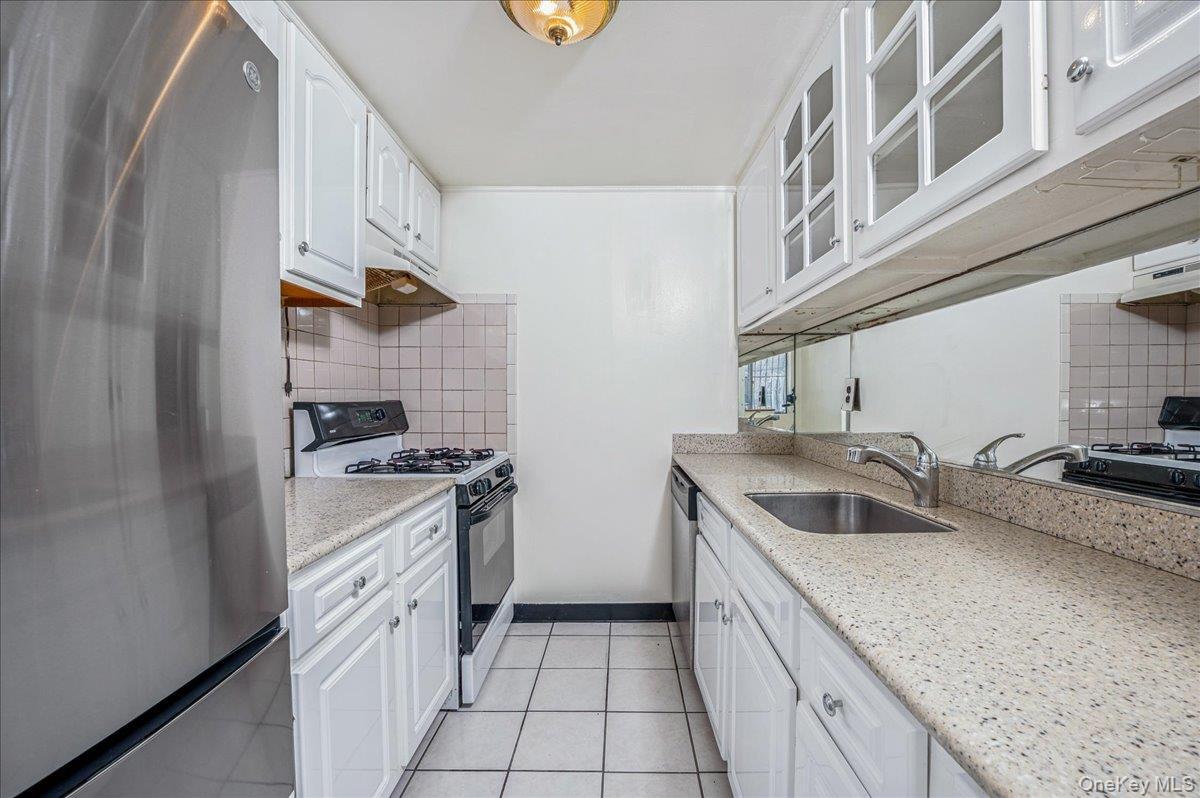 Single Family Intervale  Bronx, NY 10459, MLS-942827-9