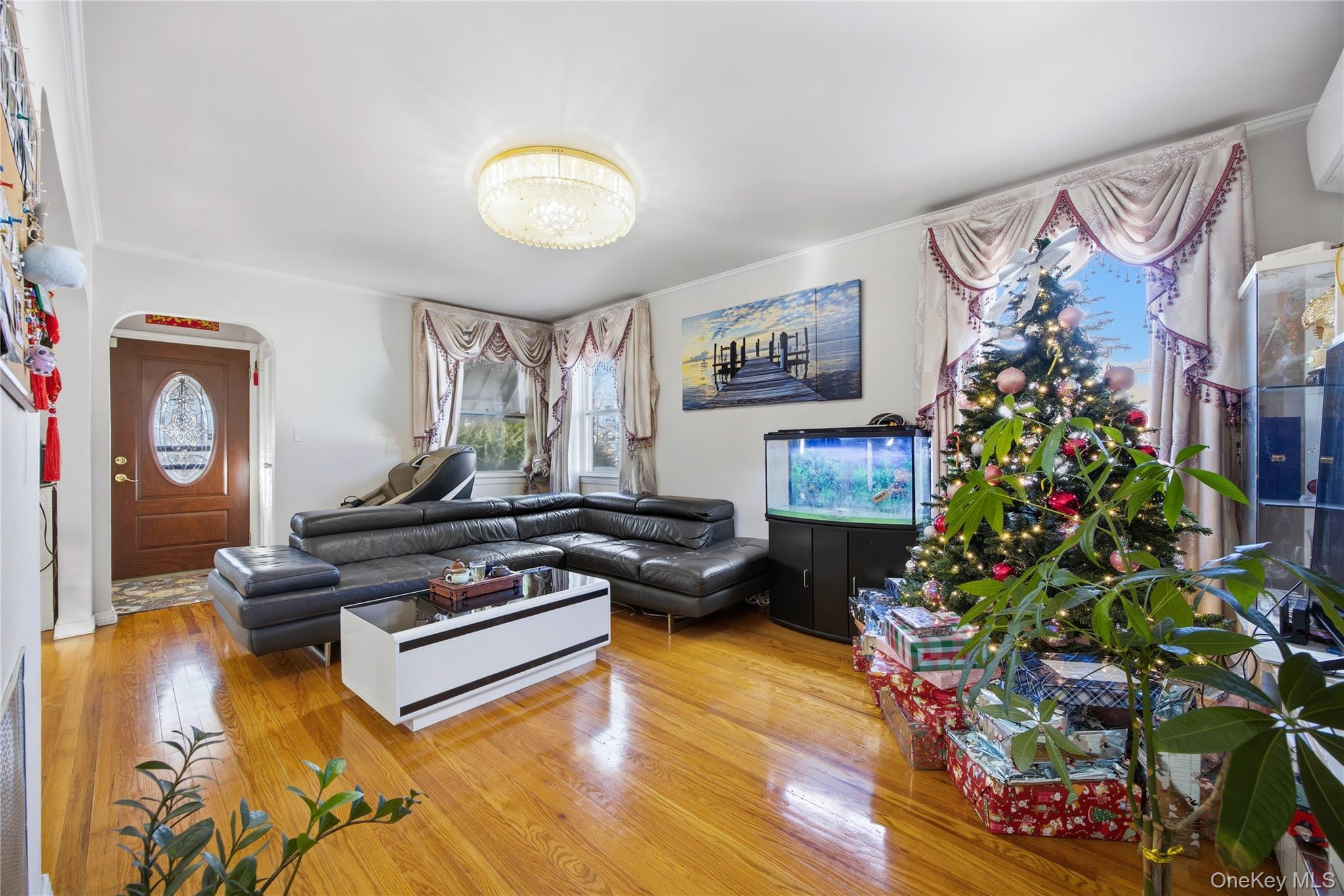 Single Family Clearview  Queens, NY 11361, MLS-942829-2