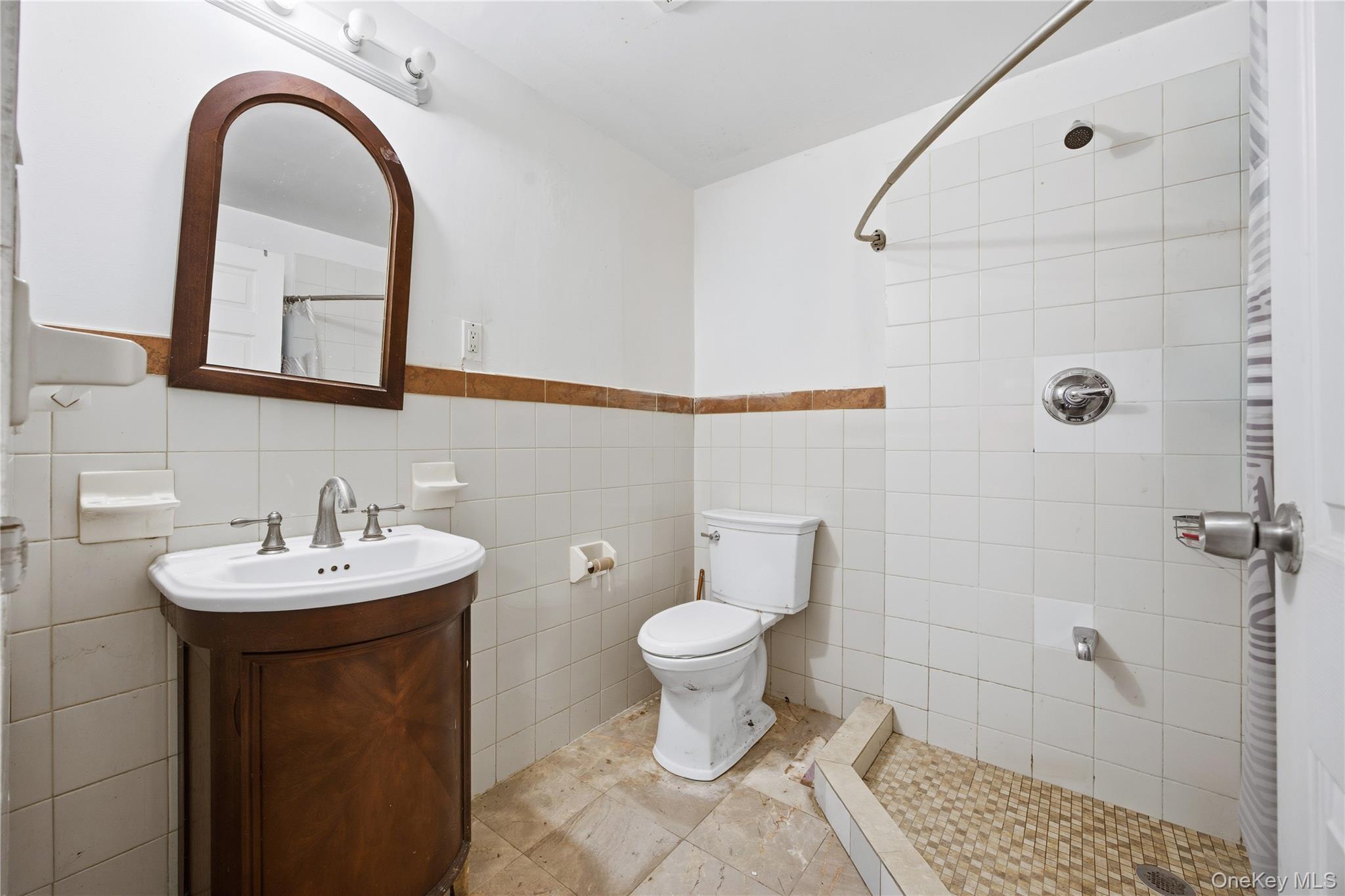 Single Family Clearview  Queens, NY 11361, MLS-942829-22