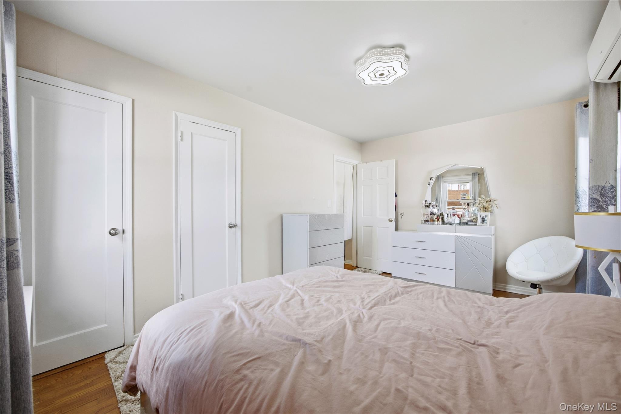 Single Family Clearview  Queens, NY 11361, MLS-942829-9