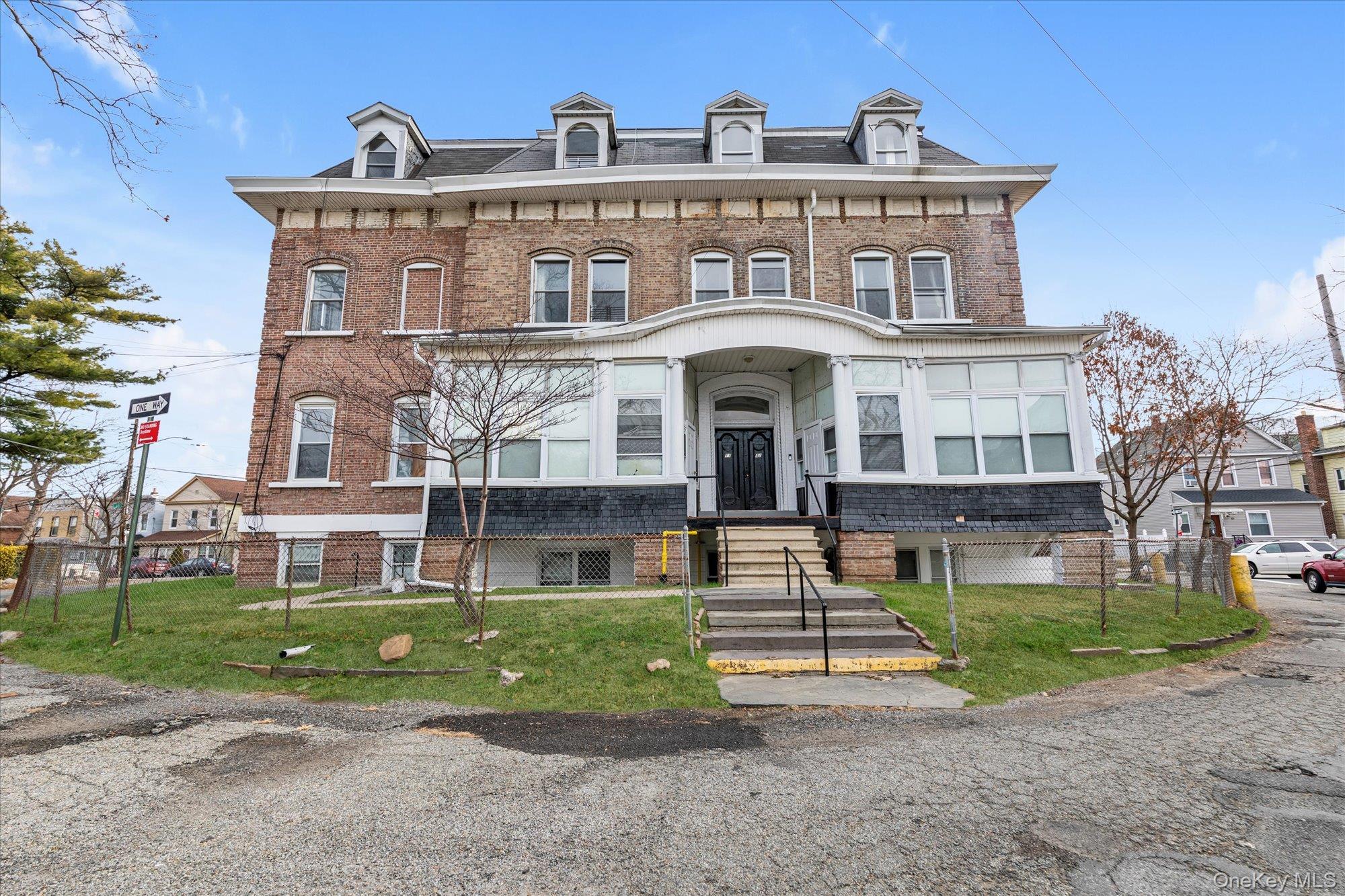 Single Family 123  Queens, NY 11356, MLS-942874-3