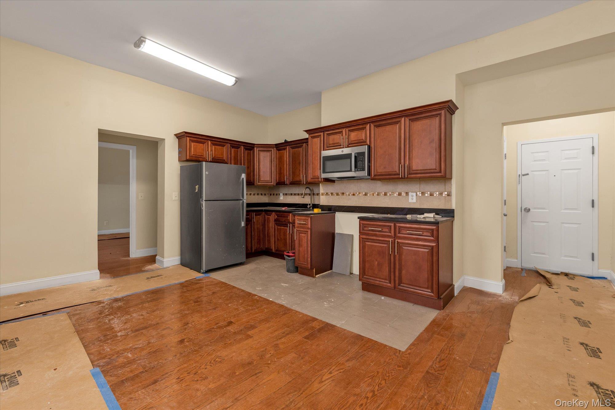 Single Family 123  Queens, NY 11356, MLS-942874-7