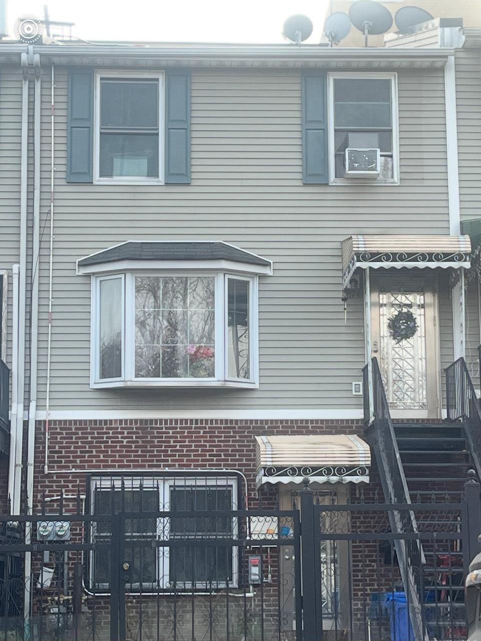 Single Family Saint Marys  Bronx, NY 10454, MLS-942880-2