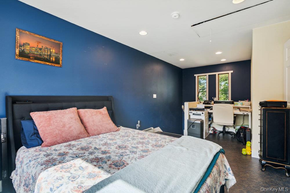 Single Family Sterling Suffolk County, NY 11755, MLS-942895-12