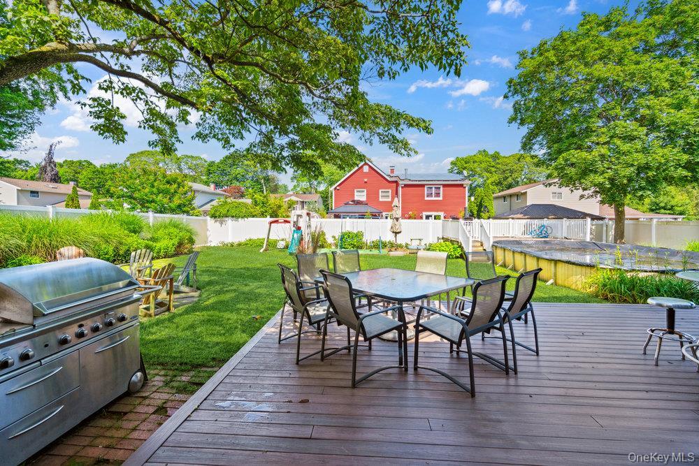 Single Family Sterling Suffolk County, NY 11755, MLS-942895-21