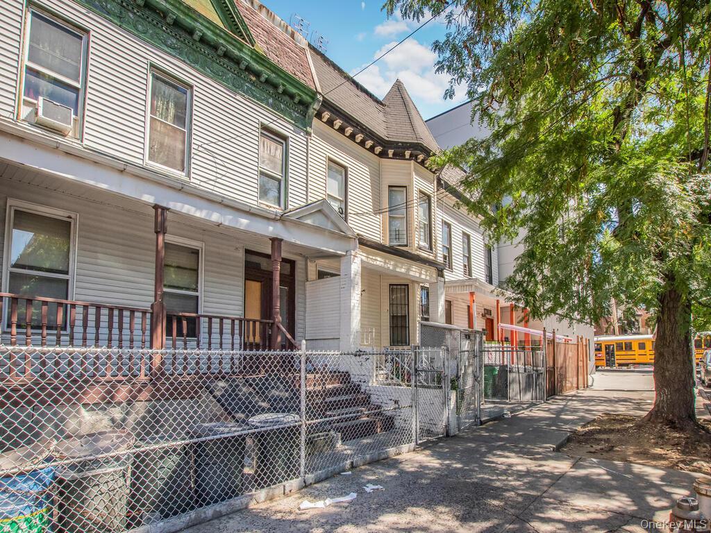 Single Family 169th  Bronx, NY 10456, MLS-942901-3