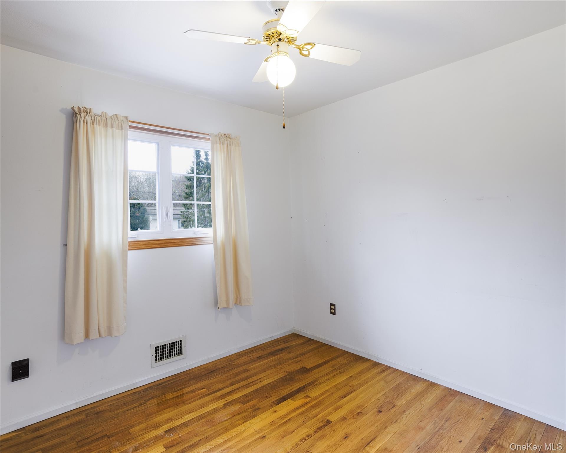 Single Family Junard Suffolk County, NY 11776, MLS-942918-13