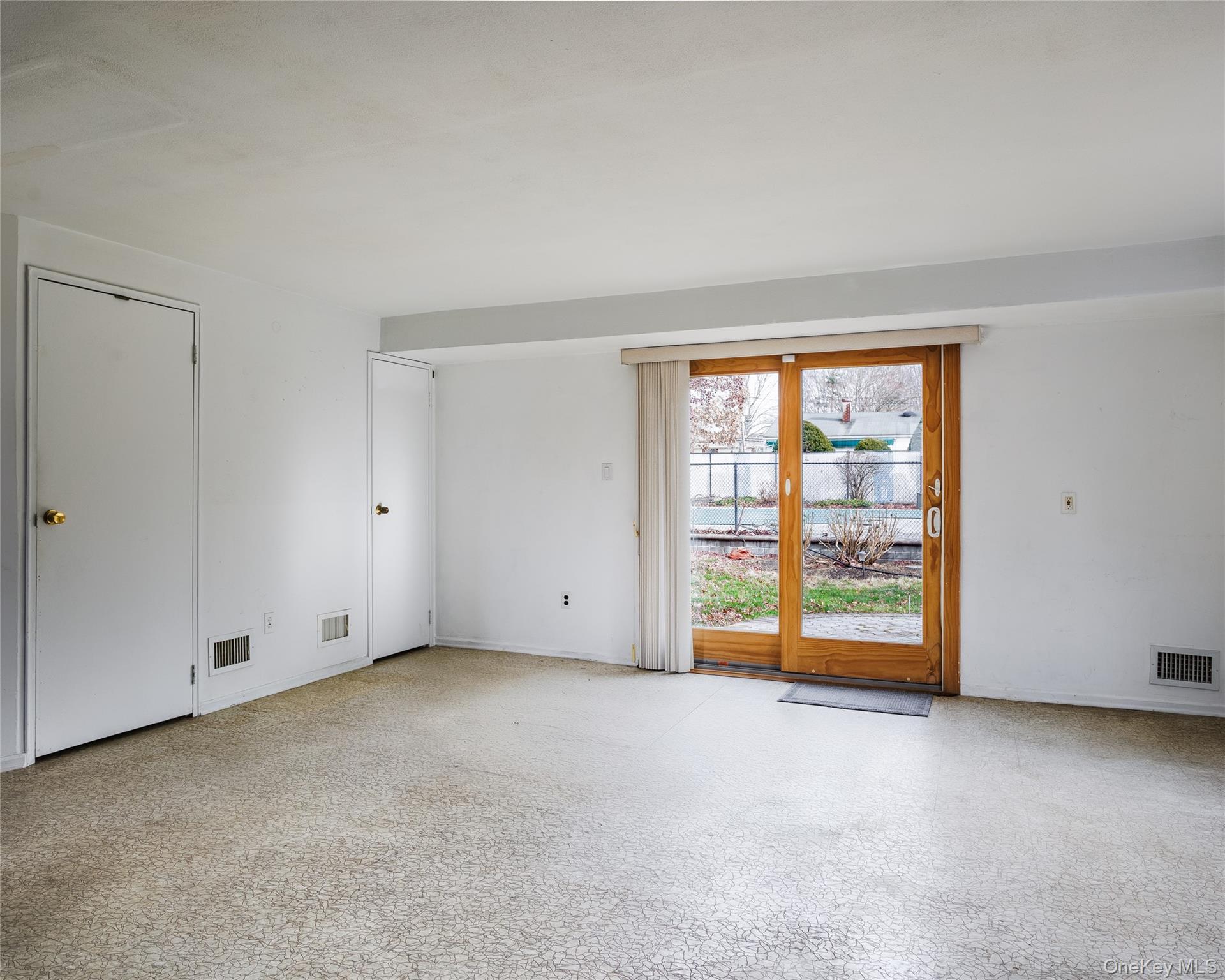 Single Family Junard Suffolk County, NY 11776, MLS-942918-15