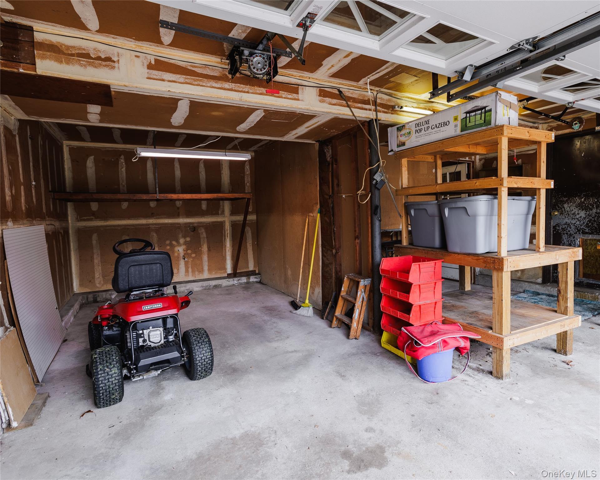 Single Family Junard Suffolk County, NY 11776, MLS-942918-19