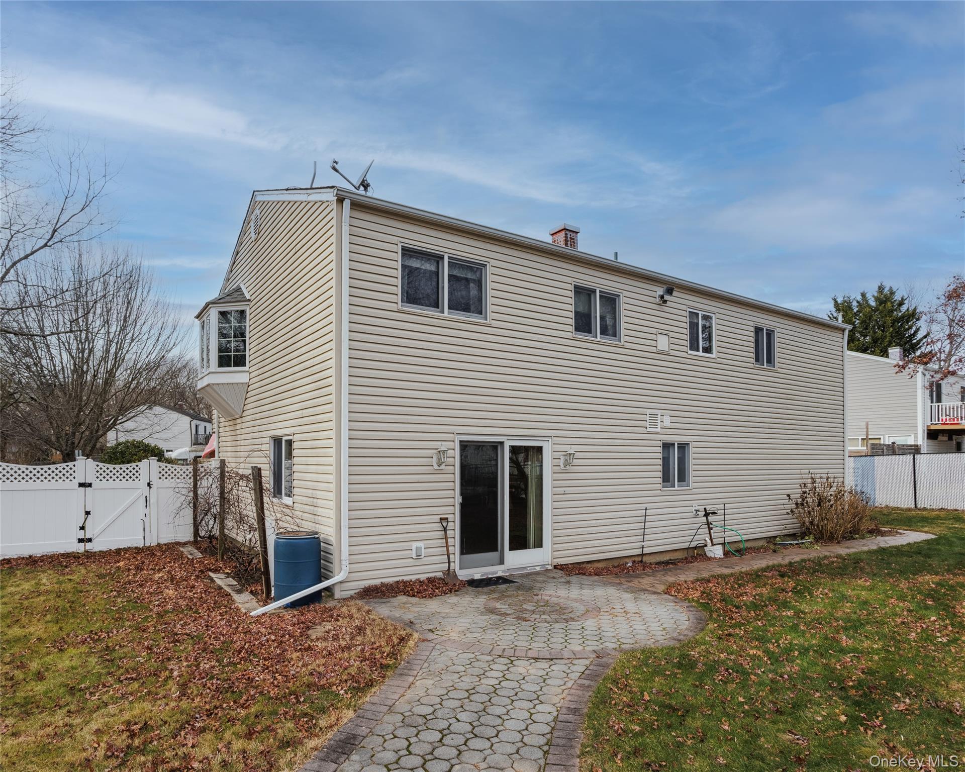 Single Family Junard Suffolk County, NY 11776, MLS-942918-22