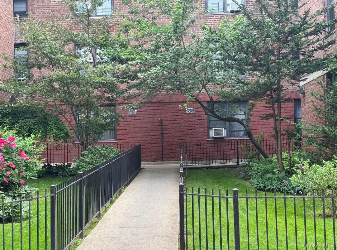 Coop 108  Queens, NY 11375, MLS-942935-2