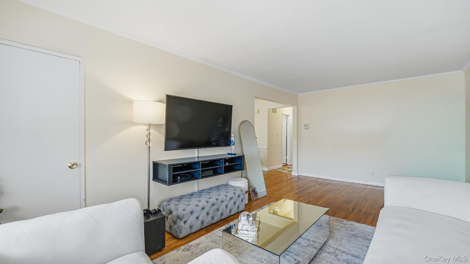 Single Family Jewel Queens, NY 11367, MLS-942945-16