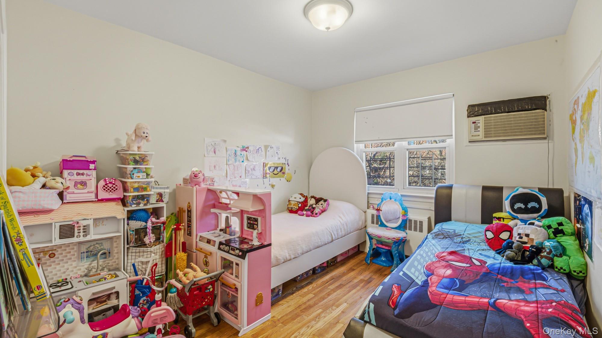 Single Family Jewel Queens, NY 11367, MLS-942945-20