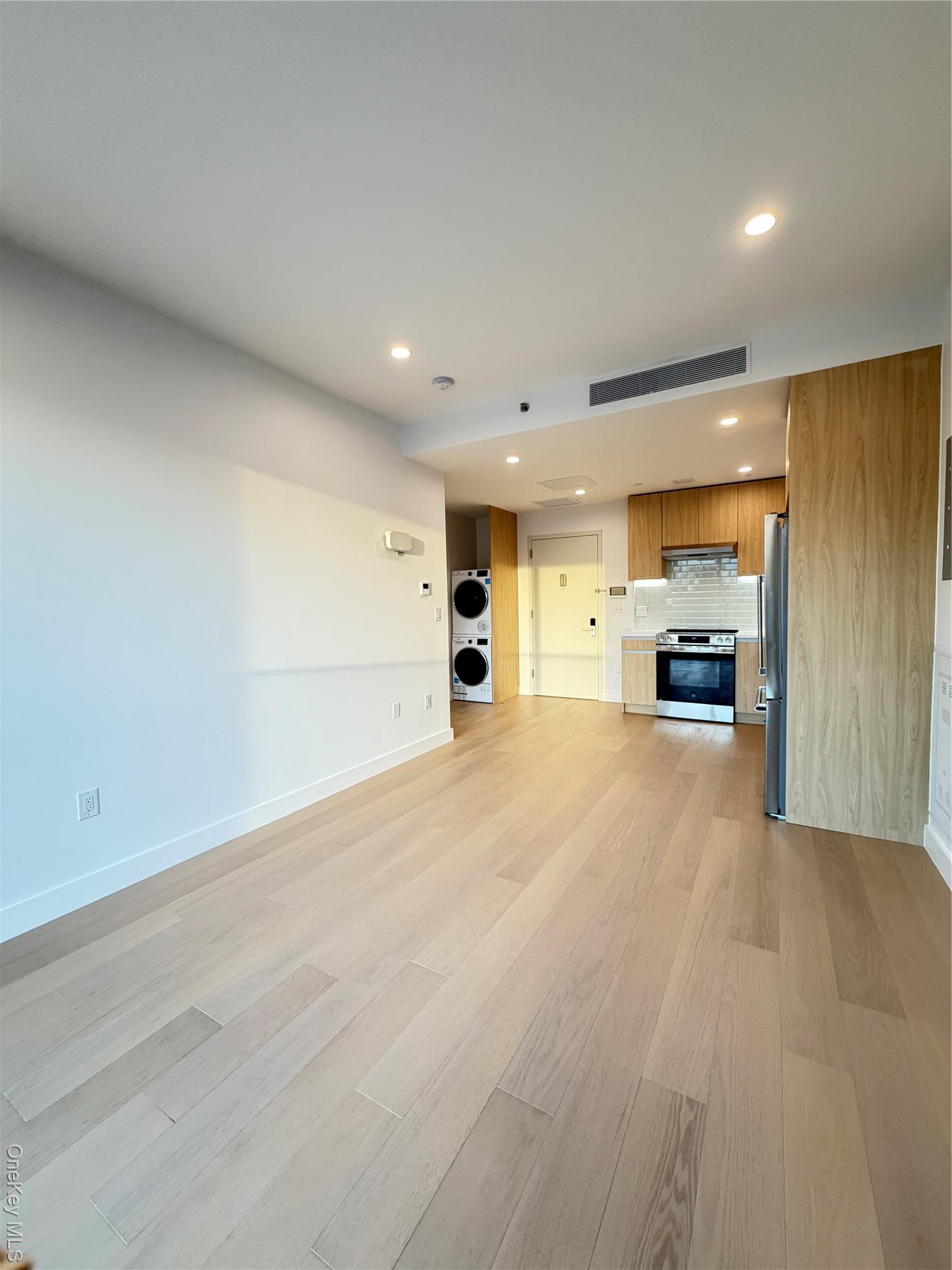 Condo Northern  Queens, NY 11354, MLS-942954-4