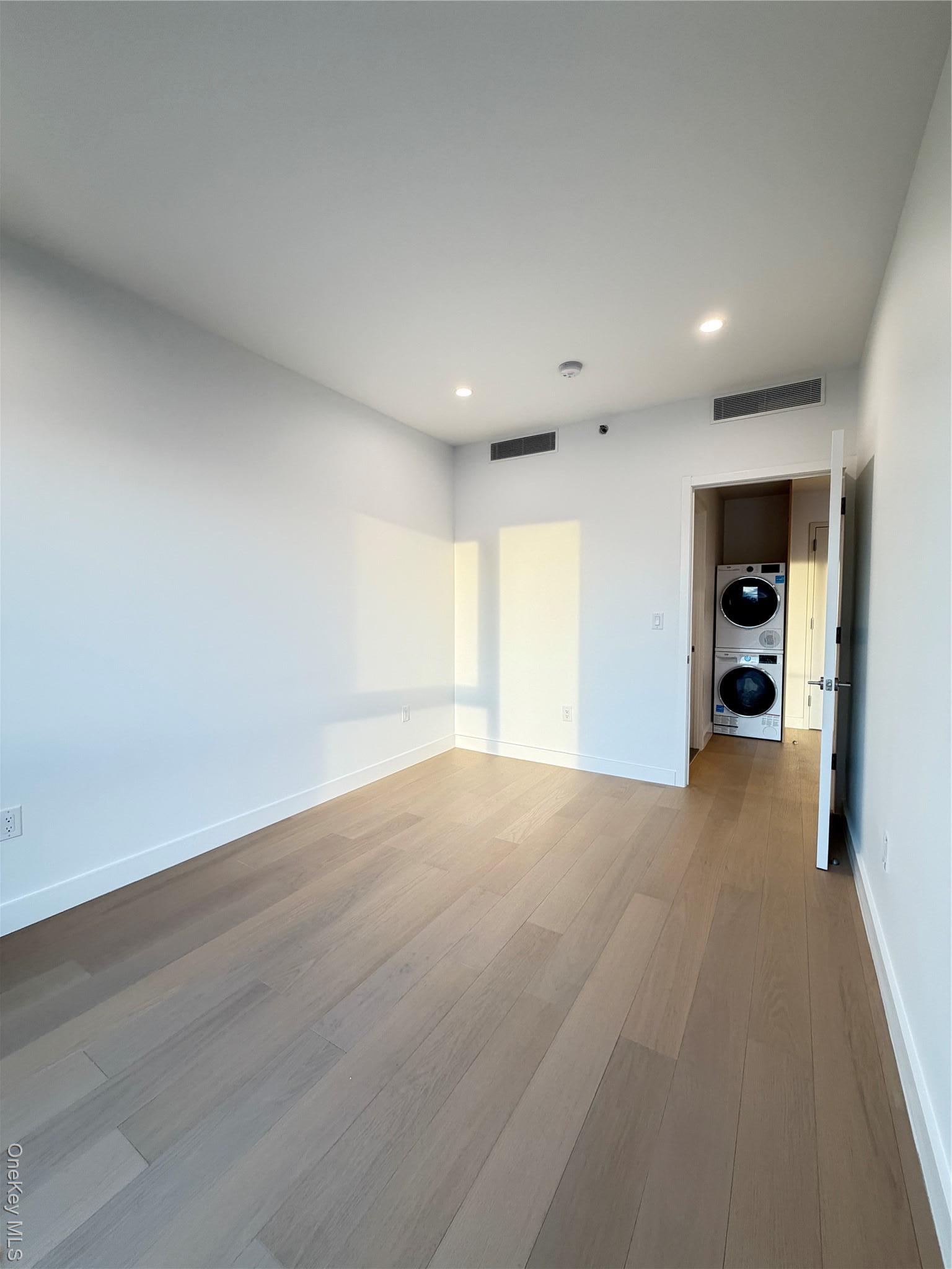 Condo Northern  Queens, NY 11354, MLS-942954-6