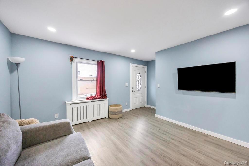 Single Family Clinton Suffolk County, NY 11757, MLS-942955-5