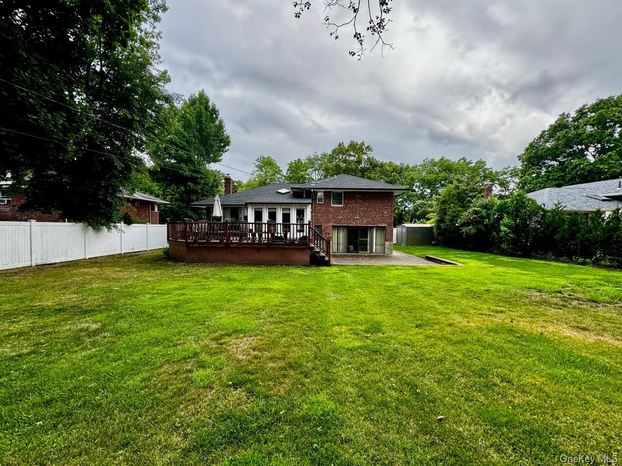 Single Family Canterbury Road  Nassau County, NY 11797, MLS-942967-17