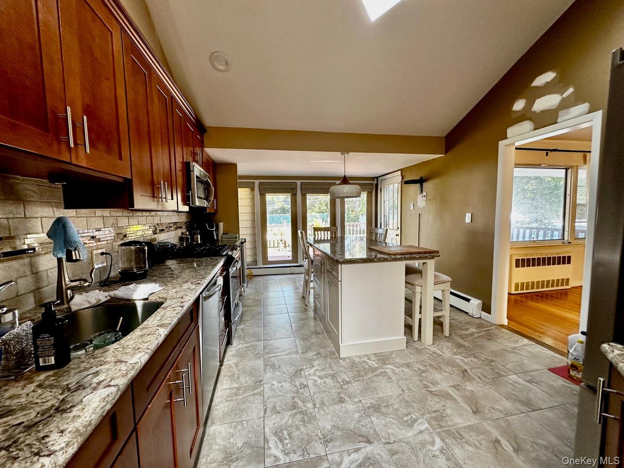 Single Family Canterbury Road  Nassau County, NY 11797, MLS-942967-5