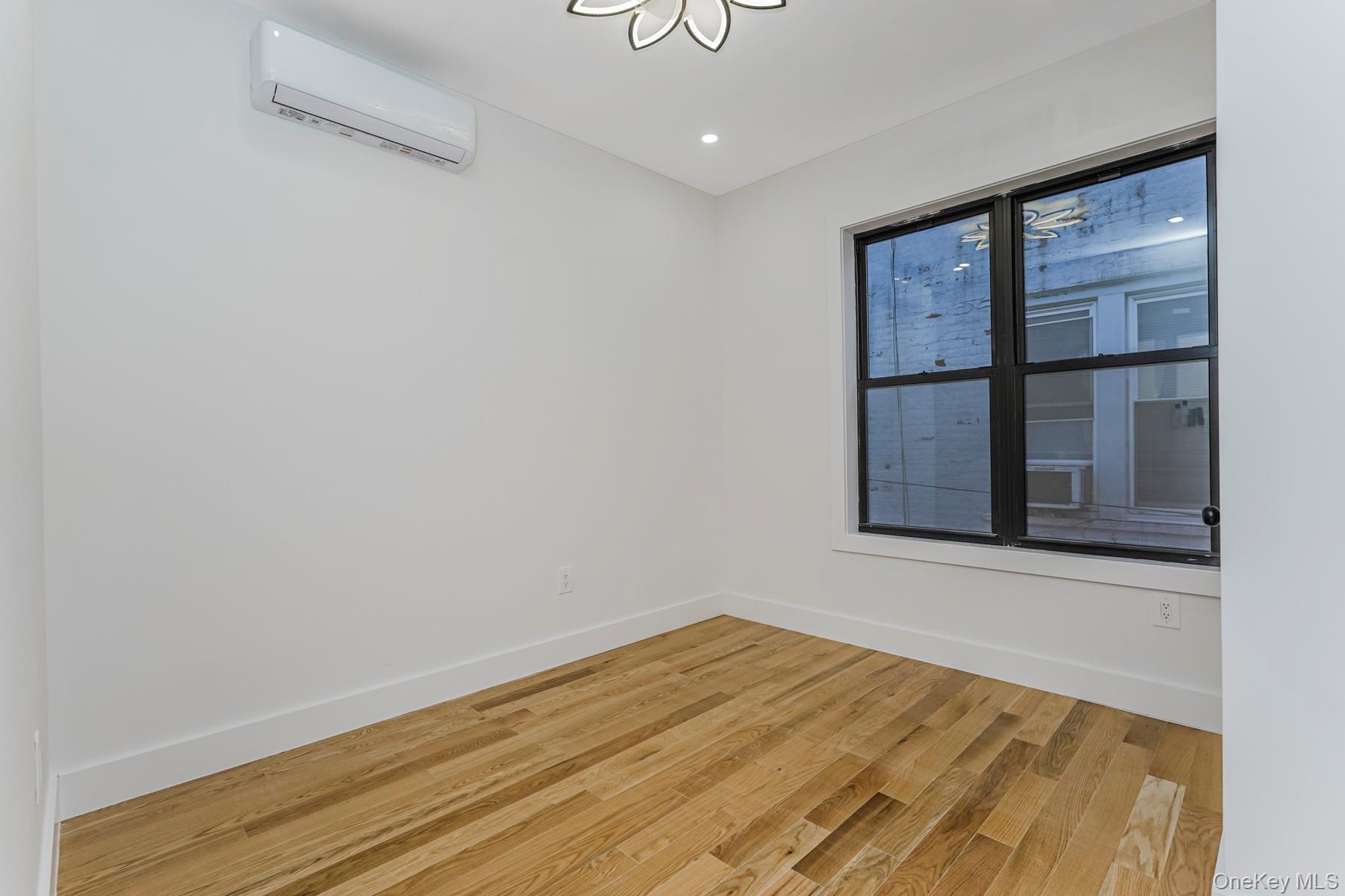 Single Family 52nd  Brooklyn, NY 11203, MLS-942969-8