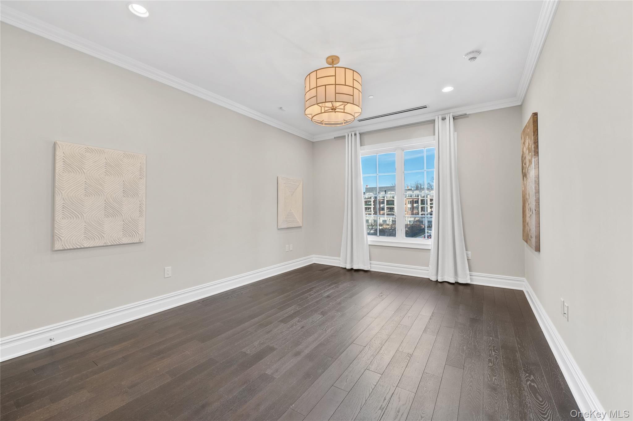 Condo Royal  Nassau County, NY 11040, MLS-942975-12