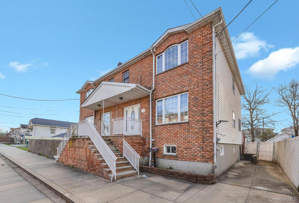 Single Family 163rd Queens, NY 11414, MLS-942979-2