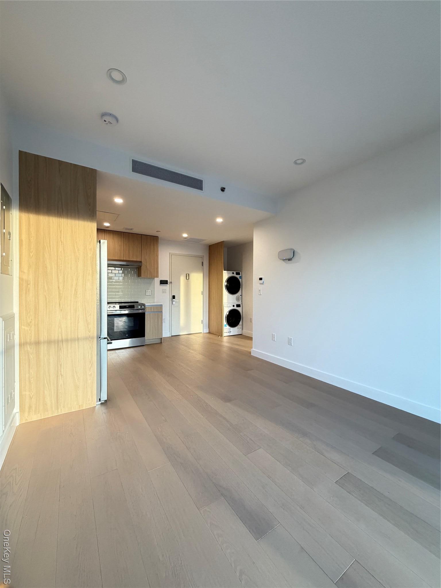 Condo Northern  Queens, NY 11354, MLS-942980-8