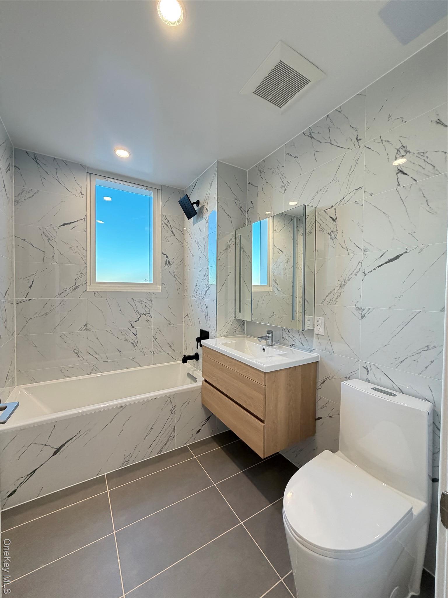 Condo Northern  Queens, NY 11354, MLS-942992-8