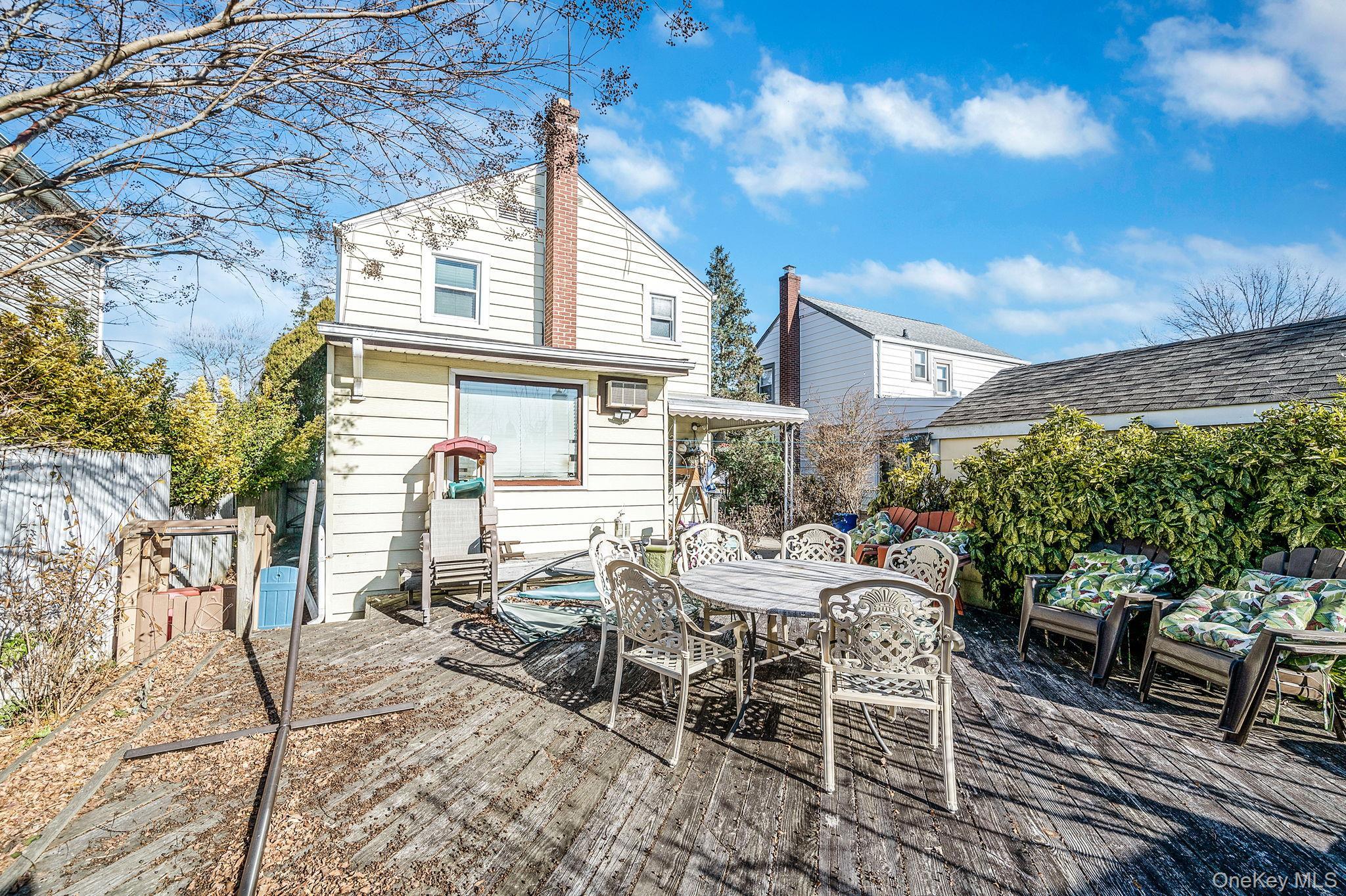 Single Family Chester Nassau County, NY 11580, MLS-942993-21