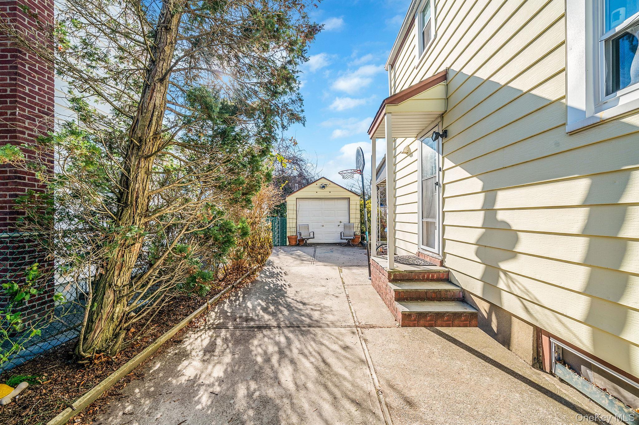 Single Family Chester Nassau County, NY 11580, MLS-942993-23