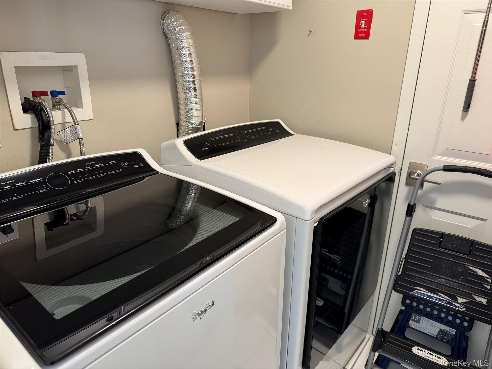 Condo Altessa  Suffolk County, NY 11747, MLS-942999-16