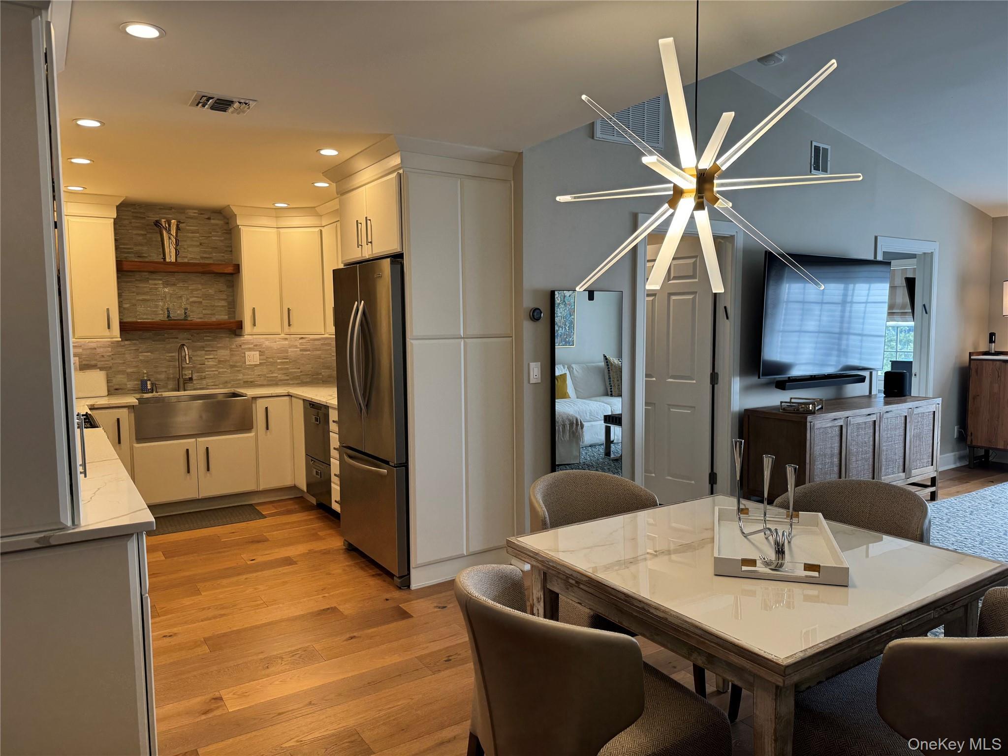 Condo Altessa  Suffolk County, NY 11747, MLS-942999-2