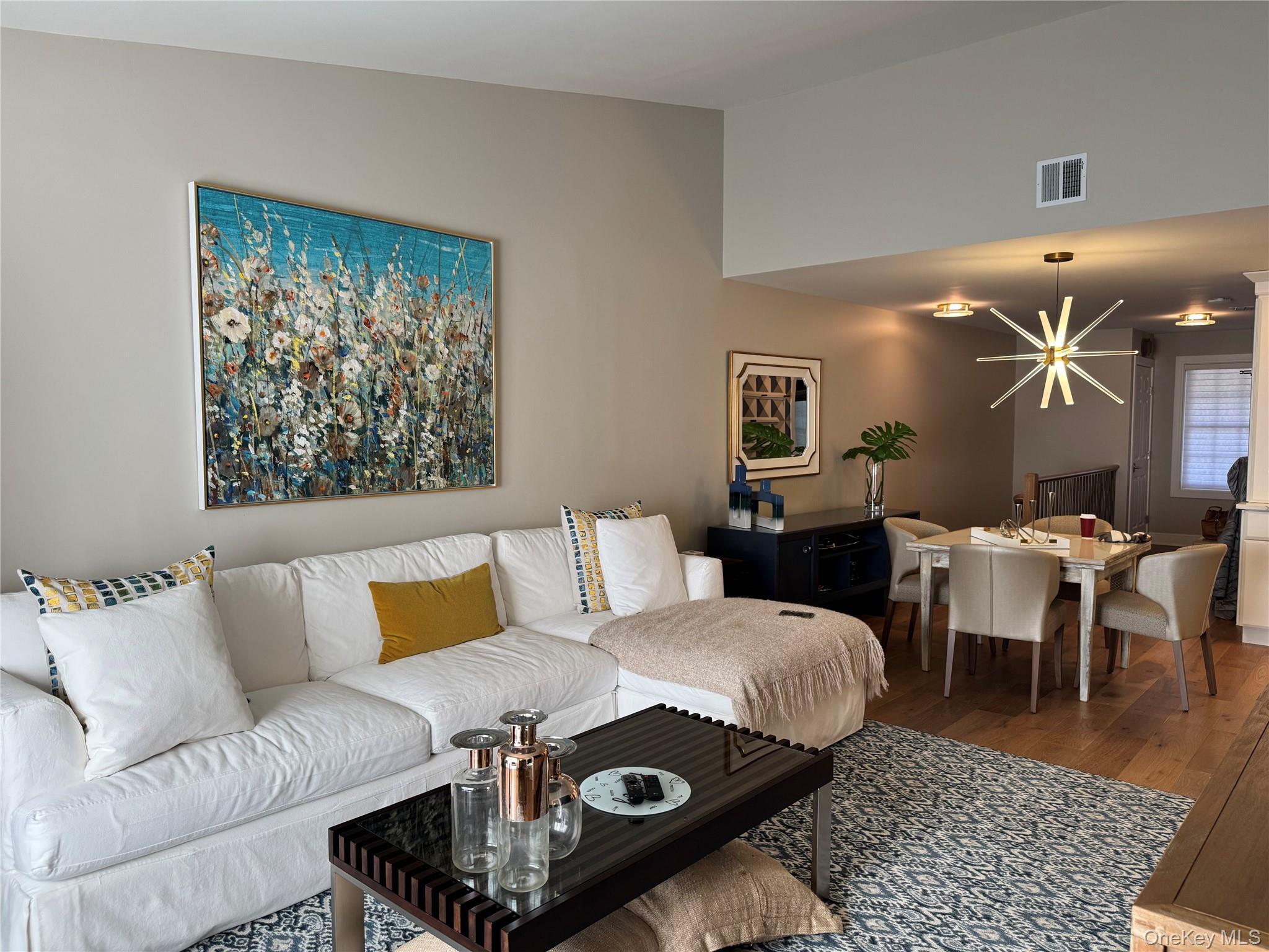 Condo Altessa  Suffolk County, NY 11747, MLS-942999-3