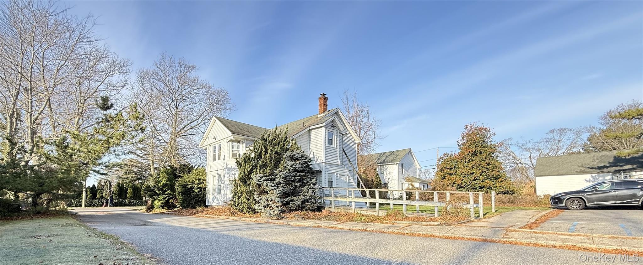 Single Family Roanoke  Suffolk County, NY 11901, MLS-943001-3