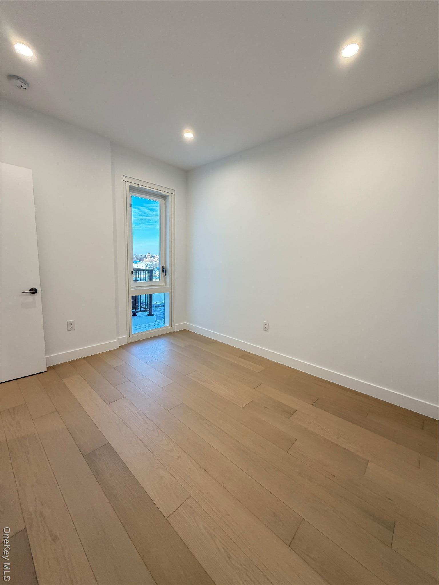 Condo Northern  Queens, NY 11354, MLS-943011-6